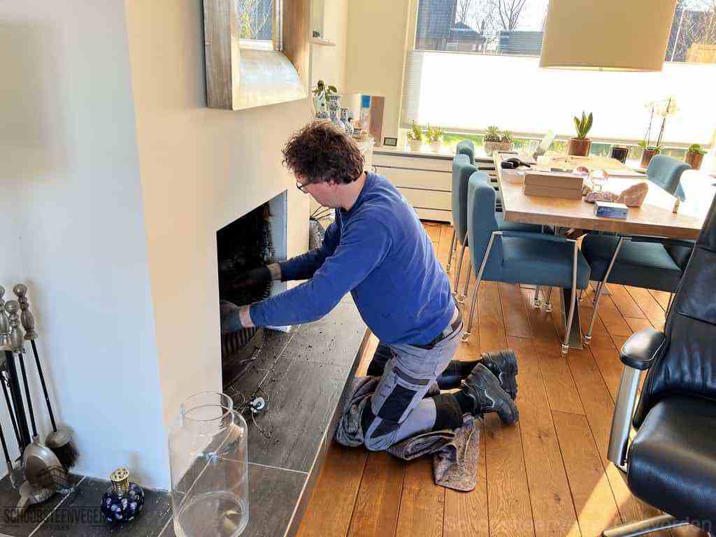 Schouwveger Coevorden kleed schoorsteenreiniger Schouwveger Coevorden kleed schoorsteenreiniger